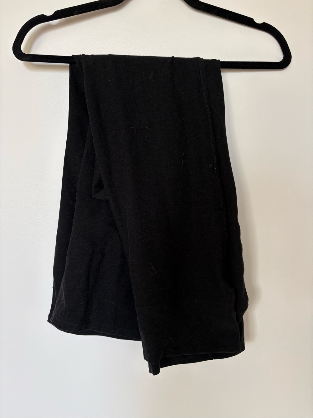 Classic Black Pull-On Capri Yoga Pants
